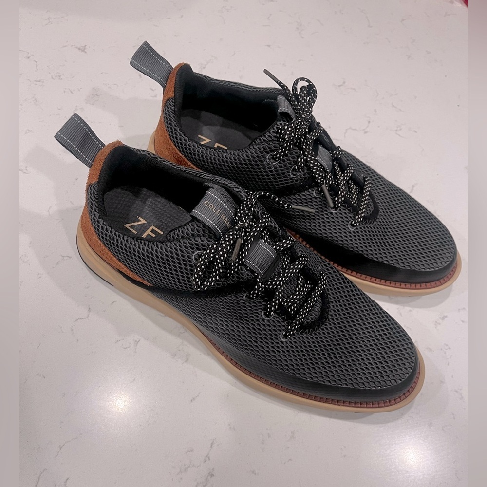 Cole Haan Men's Grand Atlantic Sneaker

Color: Black/Magenet/British Tan Size 8 - Picture 2 of 7